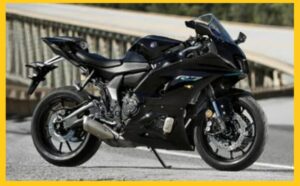 Yamaha R7 bike 